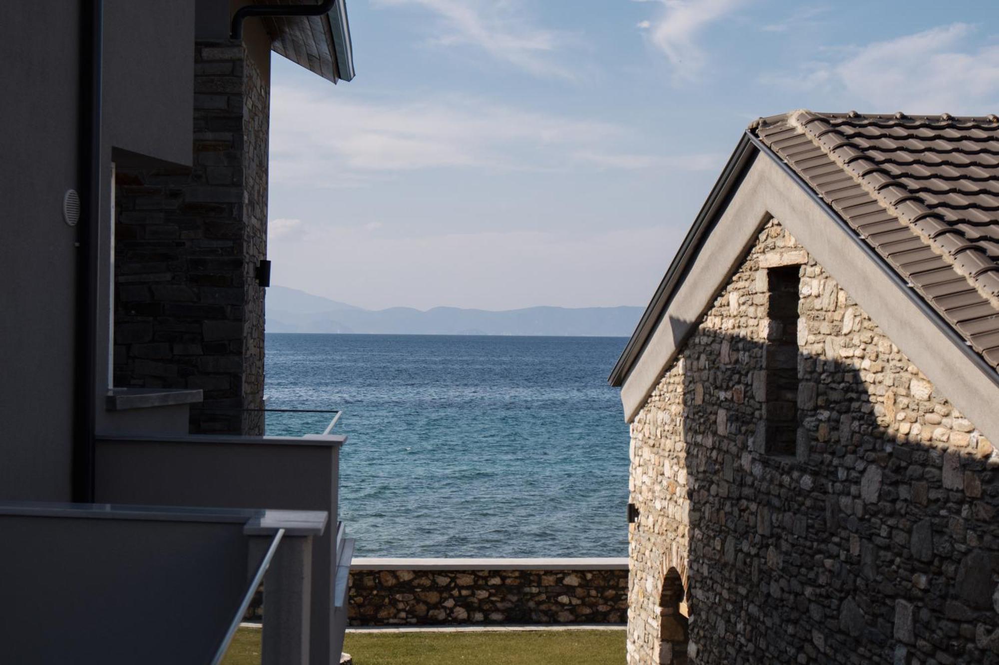 Olive & Sea Luxury Suites Skala Sotiros Exterior photo